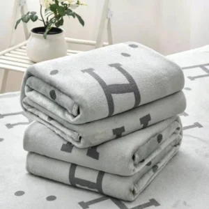 Cover Blanket Sheet Dual Purpose Flannel Blanket Four Seasons Blanket Air Conditioning Blanket Sheet Cover Blanket Coraline