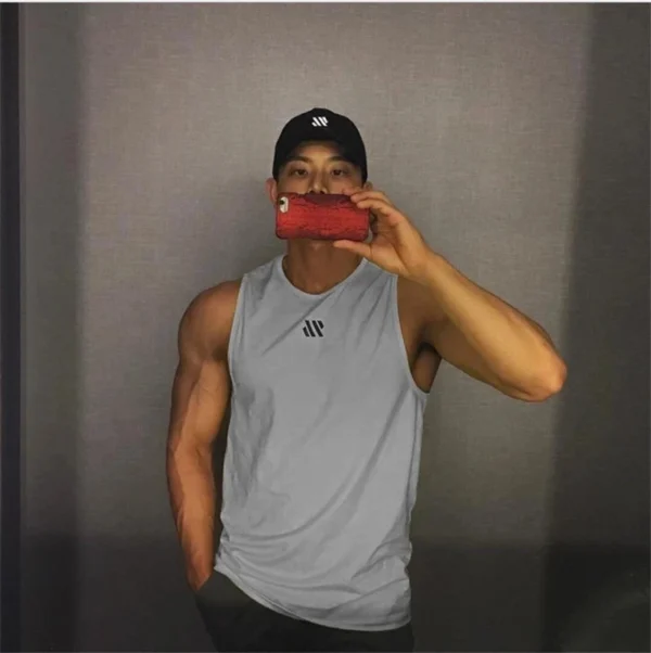 2024 Mens fitness gyms Tank top men Fitness sleeveless shirt Male mesh breathable Sports vest Undershirt Gyms Running vest men - Image 4